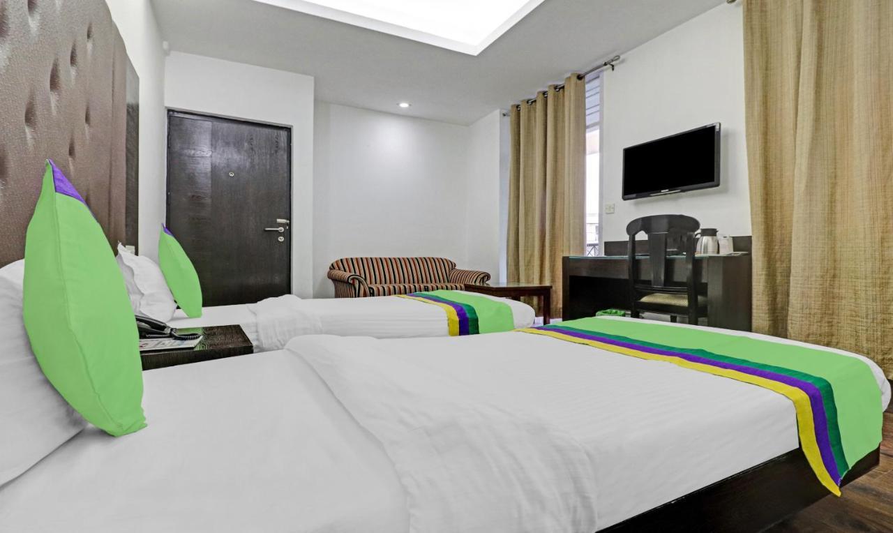 Treebo Trend Exotica Opp Sector 62 Hotel Ghaziabad Exterior foto